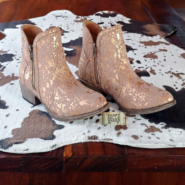 Very G Zayla Booties - Rose Gold