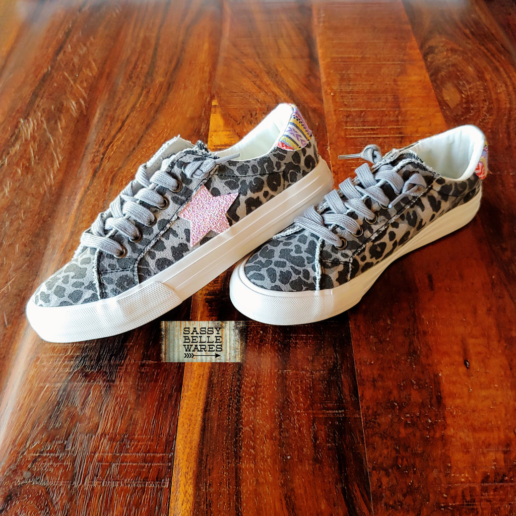 Very G Cosmic 2 Leopard Star Sneakers - Grey