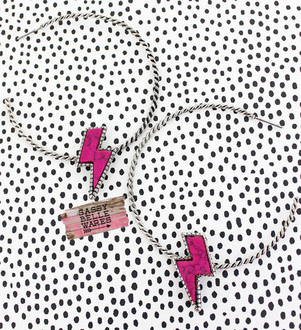 Twisted Hoop Lightning Bolt Earrings - Pink